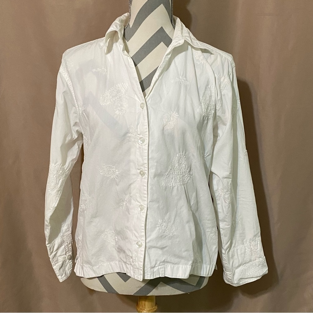 White Embroidered Chico’s 1 Blouse
